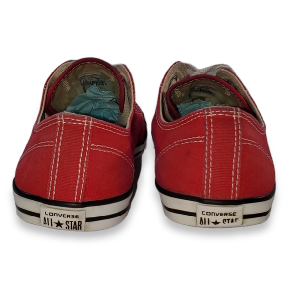 Chuck Taylor All Star Classic Size 8 Women's - Picture 5 of 6